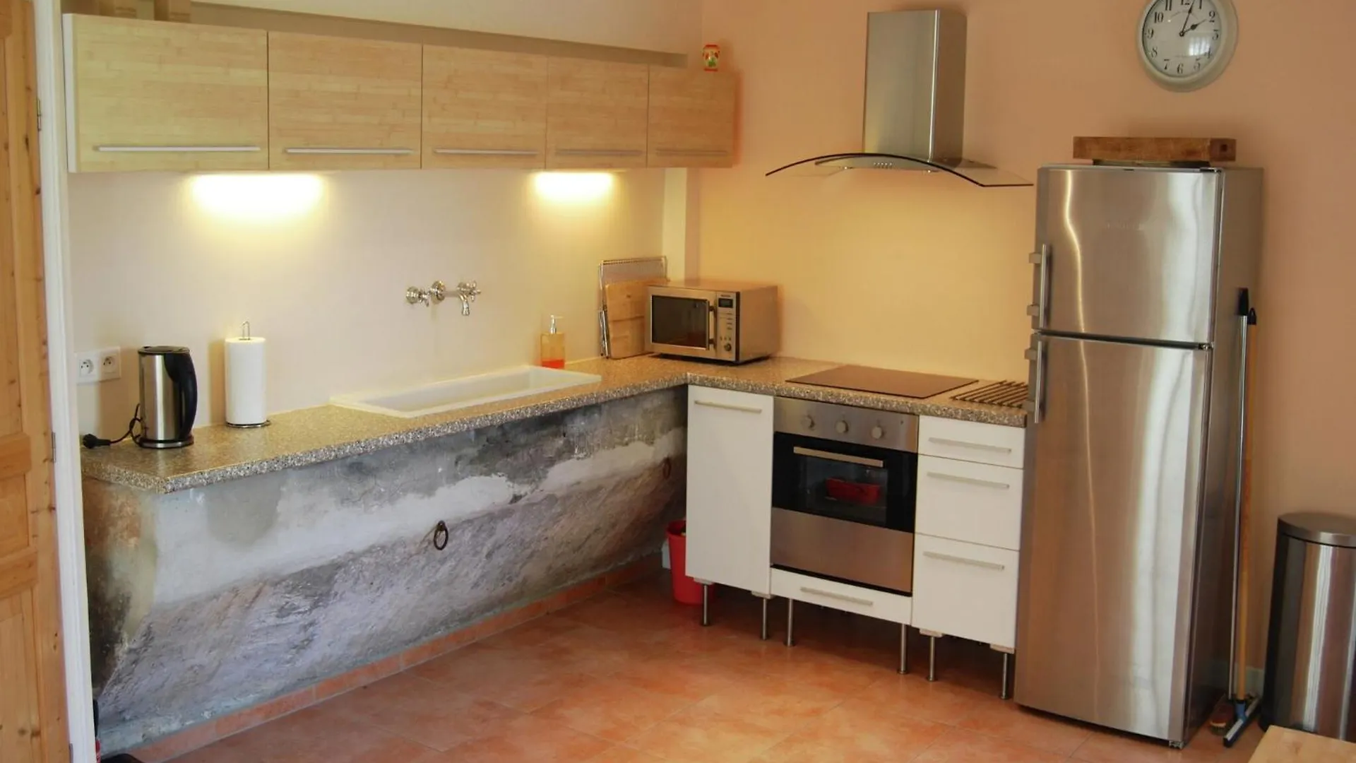 Lovely Cottage In Valr As With Swimming Pool Valreas