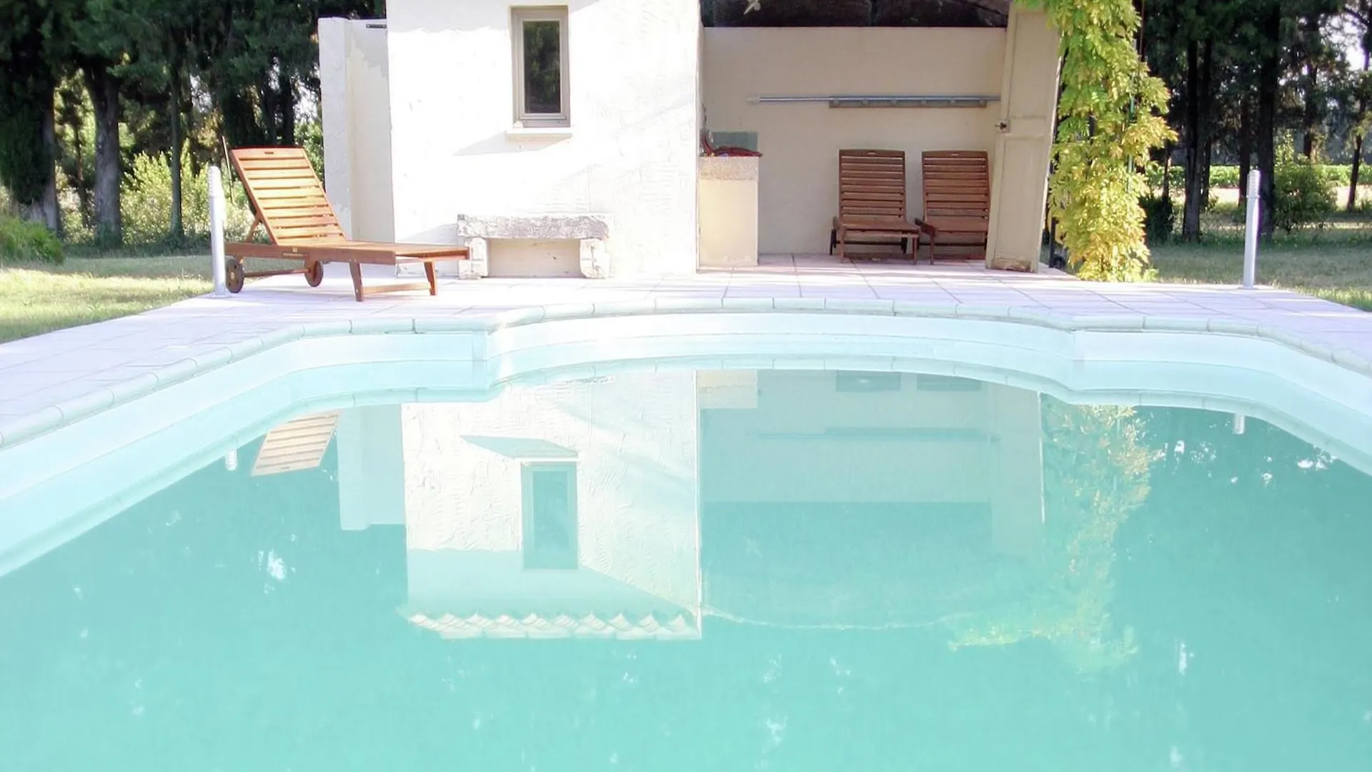 別荘 Lovely Cottage In Valr As With Swimming Pool Valréas